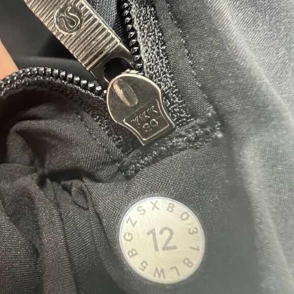 Lululemon On the Move Black Slim Ankle Athletic Pants - Picture 7 of 16